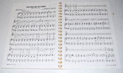Favorite Sacred Classics for Solo Singers: 18 Classic Songs for Voice and Piano