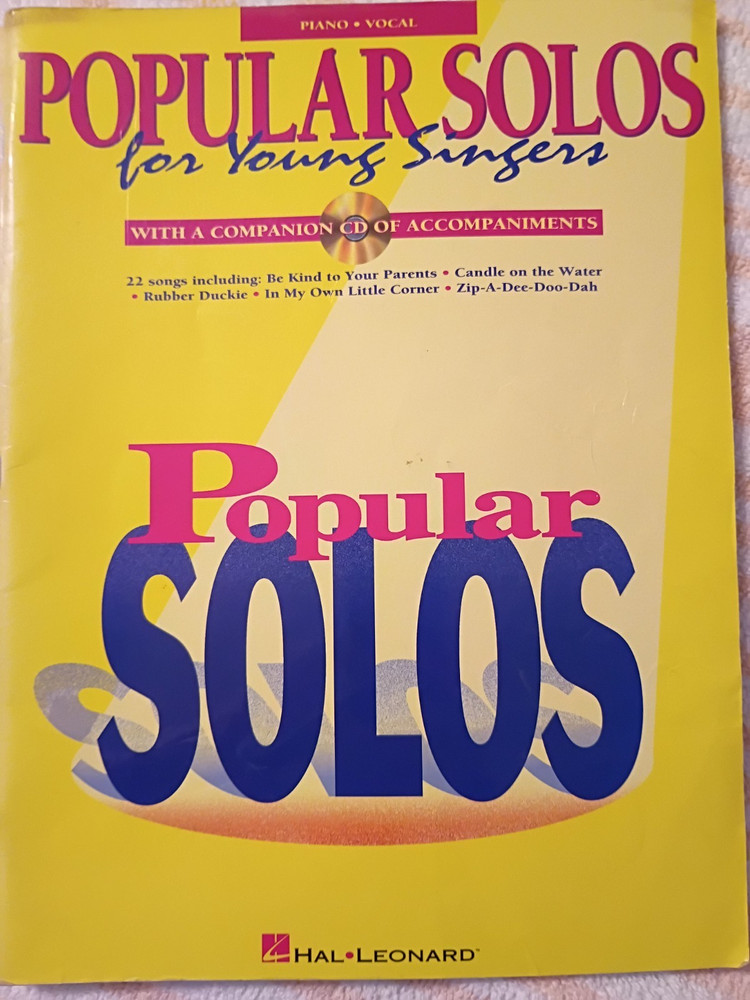 POPULAR SOLOS FOR YOUNG SINGERS.22 SONGS. PLUS CD,HAL LEONARD