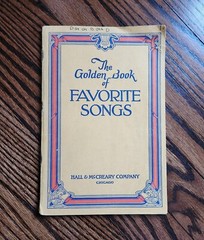 Vintage The Golden Book of Favorite Songs 1951 Treasury of America 128 Pages