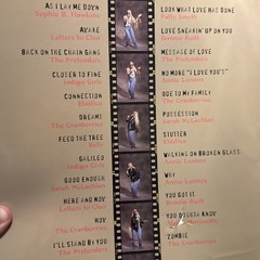 Women of Modern Rock 25 Songs of the &rsquo;90&rsquo;s by 12 artists (Piano Vocal Guitar) PB