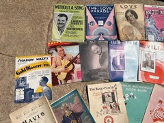 LOT OF 40 PIECES OF VINTAGE SHEET MUSIC 1920s TO 1940s