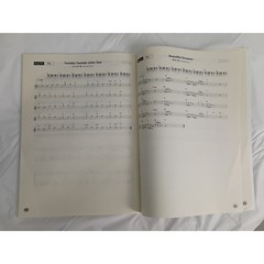 Yamaha Song Book Multilingual Sheet Music 40 Songs Tutorial Piano Keyboard PSR