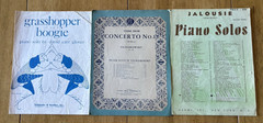 Mixed Lot of 51 Vintage Piano Solo Pieces. Mixed Genre. See all the photos.