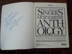 THE SINGER&rsquo;S MUSICAL THEATRE ANTHOLOGY- SOPRANO-A COLLECTION OF SONGS- 248 PAGES