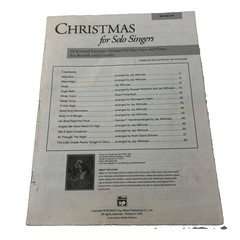 Christmas For Solo Singers 14 Seasonal Favorites Medium Low Voice Sheet Music