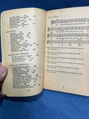 Songs for Pickin&rsquo; and Singin&rsquo; by James F. Leisy (1963 Trade Paperback)