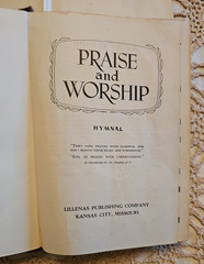 2 Vintage Praise and Worship Hymnal by Hal Leonard Corp Lillenas Publishing