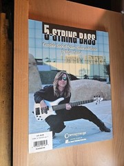 Hal Leonard 5-String Bass Complete Book of Scales, Modes and Chords