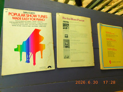 Set of 3 1970&rsquo;s piano books (show tunes/blues/piano rhythm pattern studies)