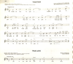 Love & Wedding Fake Book – Hal Leonard – Piano / Guitar / C Instruments / Vocal