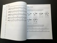 « Chords&ProgressionJAZZ & POPULAR GUITAR » by Arnie Berle 1986 Music Sheet Book