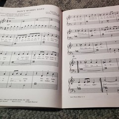 1988/1989 Movie Songbook Big Note Piano CPP/Belwin 64pp