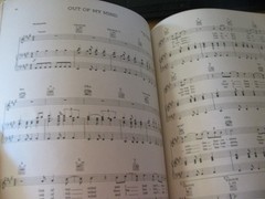 NEIL YOUNG VOL 1 ( 1966 – 1969 ) COMPLETE SONGBOOK SHEET MUSIC 191 PGS LOW PRICE