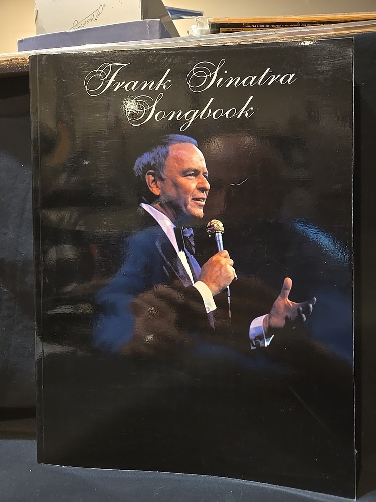 Frank Sinatra Songbook Piano Guitar Vocals 1989 Warner Bros 368 Pages 92 Songs