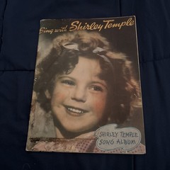 Sing With Shirley Temple Song Album Book 20th Century Fox Pictures 1935-DAMAGED