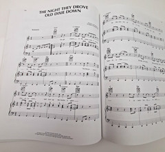 Acoustic Classics Piano Vocal Guitar Sheet Music Book Chords Lyrics 42 Songs