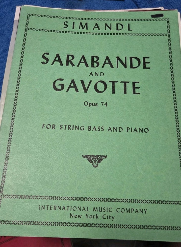Sarabande and Gavotte, Opus 74&Prime; by Franz Simand For String And Bass