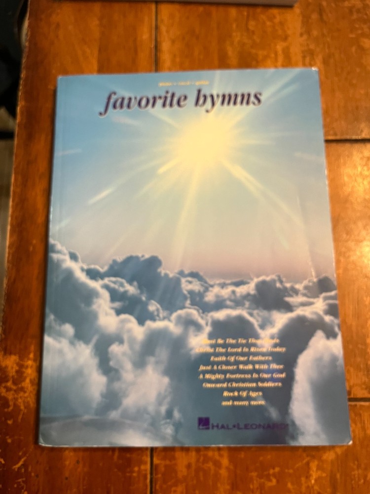 Favorite Hymns, Piano/Vocal/Guitar HAL LEONARD 1991