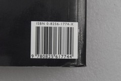 THE DEFINITIVE DYLAN SONGBOOK – AMSCO PUBLICATIONS – 2001 – OVER 325 SONGS!