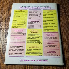 101 One Hundred and One Popular Songs for Easy Organ Vocal Sel. Modern World