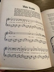 Folk Song Festival 47 Favorites to play and Sing, Scholastic Songbook 1967