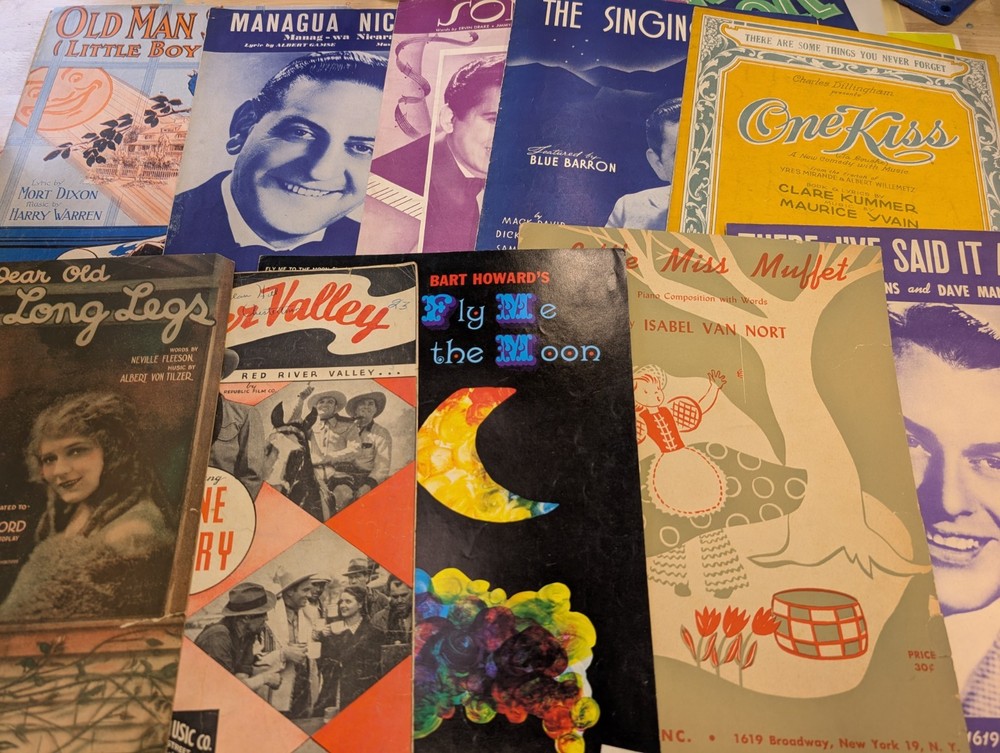 Lot of 10 antique vintage sheet music folios – different songs 1920s-1950s Lot 7