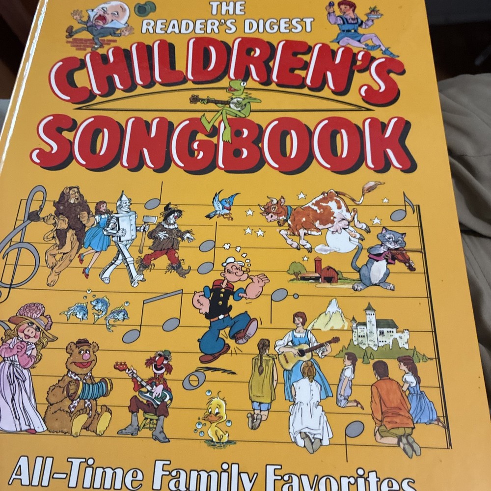 1985-THE READERS DIGEST SPIRAL BOUND HARDCOVER « CHILDREN&rsquo;S SONGBOOK » w/131 SONGS
