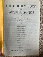 Vintage 1946 Golden Book of Favorite Songs – 128 Pages – Hall & McCreary Co.