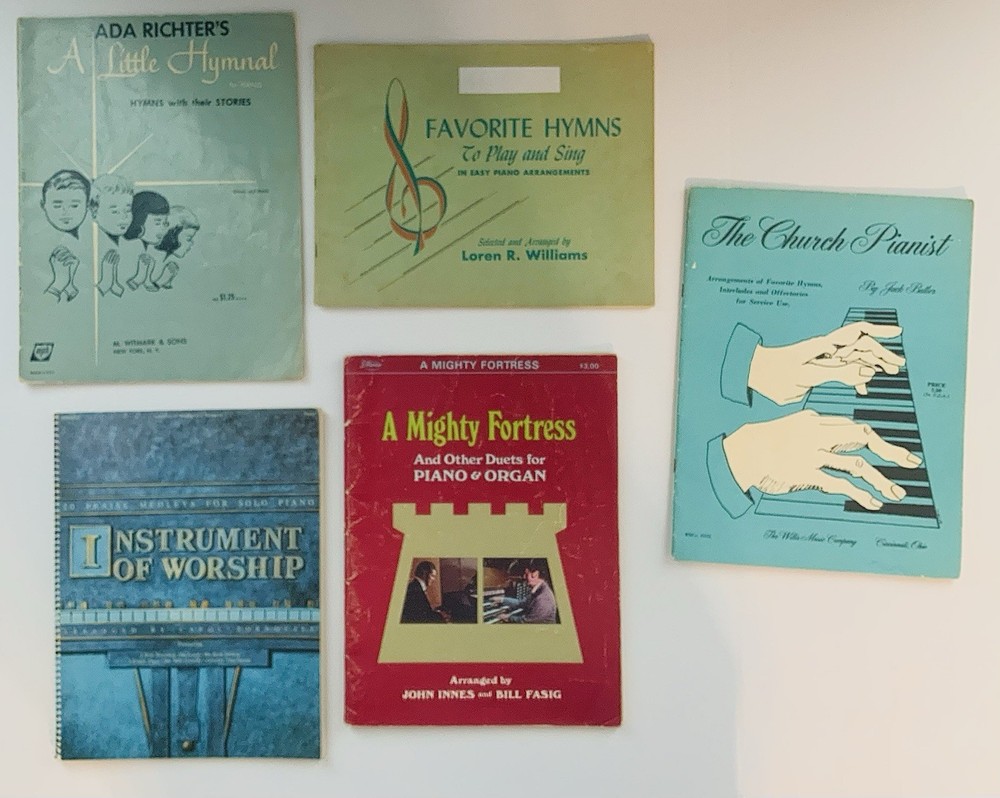 Lot Of 5 Piano Books Solo & Accompaniment Worship, Hymns,1 Duet Piano/Organ, VTG