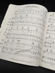 Ultimate Broadway Platinum 100 Favorite Show Tunes Piano Vocal Guitar Songbook