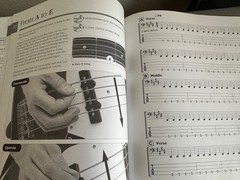Absolute Beginners Bass Guitar (Music Book & CD) Learn to play BASS GUITAR