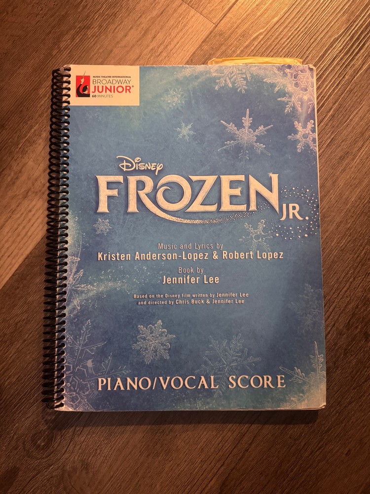Frozen Jr. Broadway Piano and Vocal Score with 28 Musical Songs