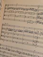 Mozart: Divertimento No 17 K V 334 #72 Ed Eslenburg D major Pocket Score SY146