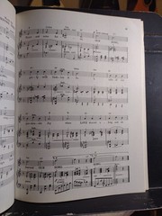 Jerome Kern Songbook Best Of Piano Guitar Voice Gold Cover 144 Pages Excellent