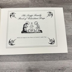 Trapp Family Book Of Christmas Songs Piano Vocal Songbook Holiday USA Vintage