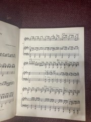 CHRISTOPHER PARKENING « SACRED MUSIC FOR THE GUITAR – 2 » GUITAR BOOK — 32 PAGES