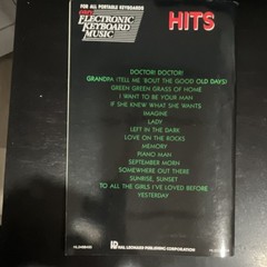 Hal Leonard Electronic Keyboard Starter Kit Music & Instruction Book
