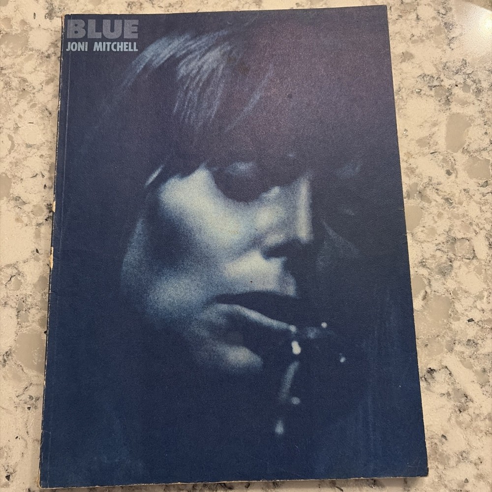 BLUE BY JONI MITCHELL 1971 SOFT COVER SONGBOOK – MUSIC/PHOTOS/LYRICS – C HANSEN