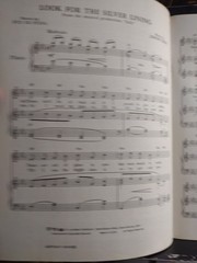 Jerome Kern Songbook Best Of Piano Guitar Voice Gold Cover 144 Pages Excellent