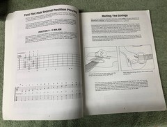 Hal Leonard Country Guitar Method Instruction Book. 1985. 47 pages.