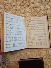 2 Vintage Praise and Worship Hymnal by Hal Leonard Corp Used