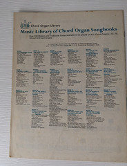 lot of 2 Fun-Series Chord Organs Electric or Electronic FS-2 & 5 college songs