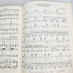 The Fabulous Golden 40 Song Book Piano Vocal Guitar Pop Music Photos Vintage