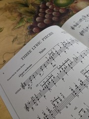 Edvard Grieg 3 Lyric Pieces For Guitar Sheet Music,transcribed By Julian Bream