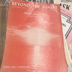 Robbins Music Corporation Beyond the Sunset Sheet Music Piano Solo Beginner