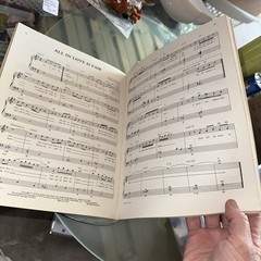 100 PLUS BIG POPS PIANO/VOCAL/ORGAN/CHORDS MUSIC BOOK 1974