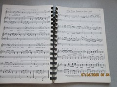 Low Voice Classics – 101 Solos Religious Sheet Music Book Compiled by Tom Fettke