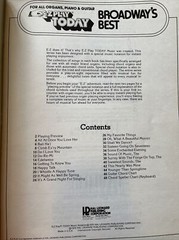 E-Z Play Today Broadway&rsquo;s Best Piano/Organ/Electronic Keyboard 21 Show Tunes