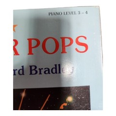 Bradley&rsquo;s 1998 Softcover (Piano Sheetmusic) Level 3-4 Four Star Popular Songs