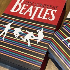 The Compleat Beatles Vol 1 &2 w/ case sheet music pictures 1981 1st Printing